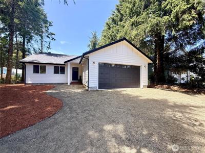 127 Olympic View NE