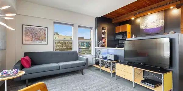 505 Denny