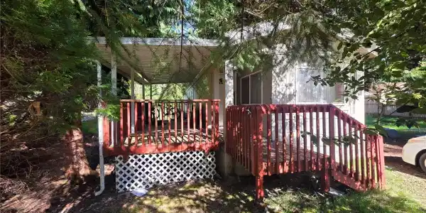 1160 Lakeshore W
