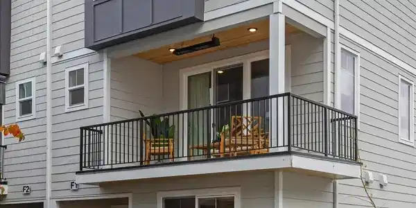 13730 Manor
