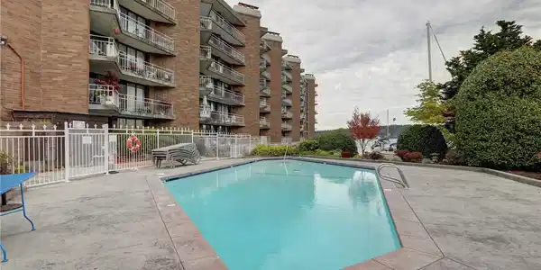 Image 4 Image 4