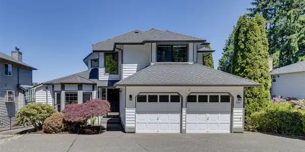 1607 Lake Stickney