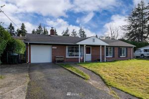 7910 Leschi Road SW