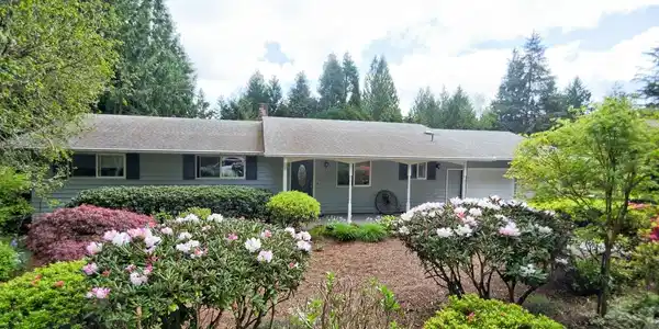 2154 Lakemoor SW