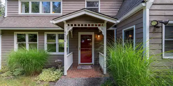 4716 Fremont