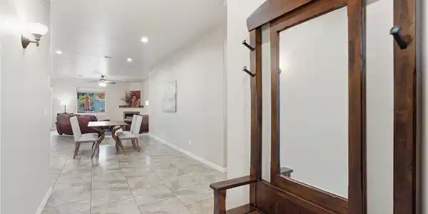 Image 4 Image 4