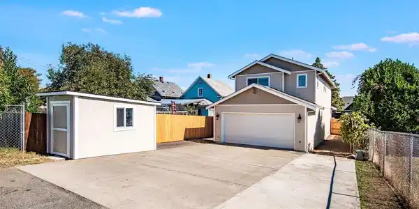 1750 Ainsworth