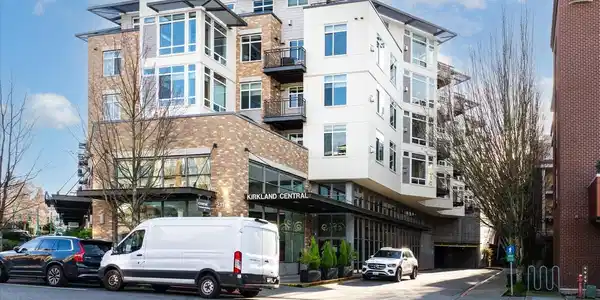 211 Kirkland Ave