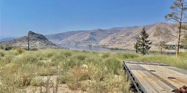 13512 US Highway 2