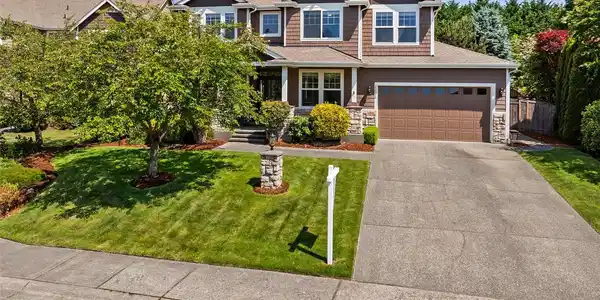 21515 26th E