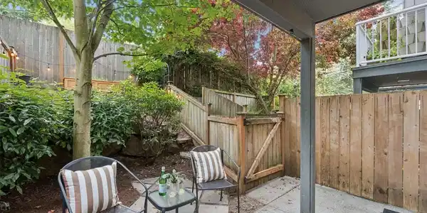 13816 Greenwood N