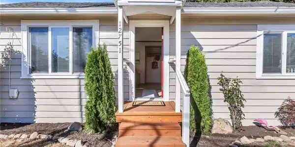 12751 Dayton N