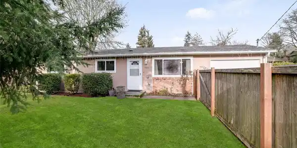 9811 119th SW