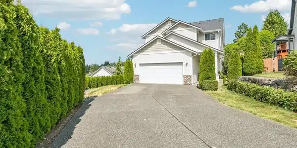 11317 13th SE