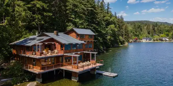 2247 Northshore