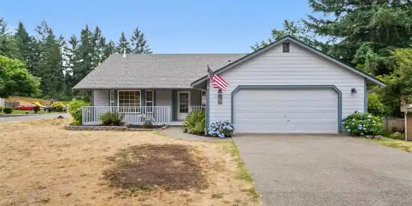7609 39th SE