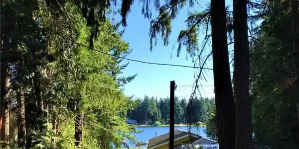 10603 Lakeshore