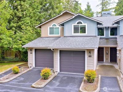 4350 Lake Sammamish SE