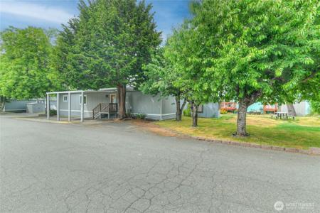 4045 49th SW