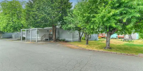 4045 49th SW