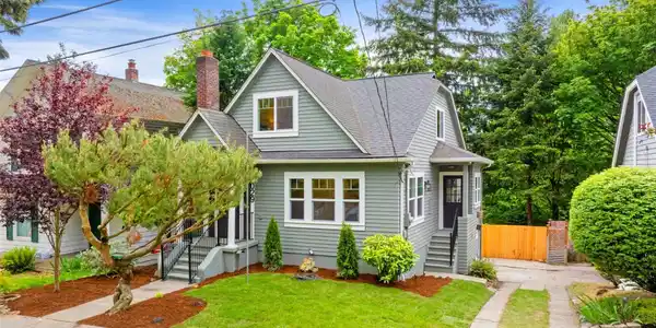 7029 16th NE