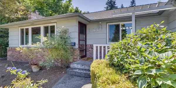 10751 Durland NE