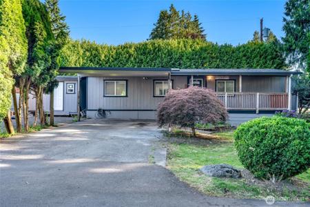 415 Lakeview SW