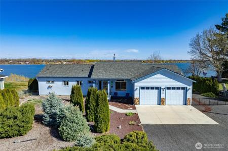 3337 Westshore NE
