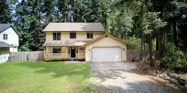 18505 Rampart