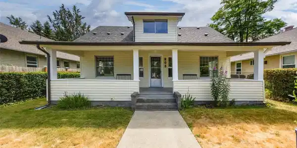 208 Barksdale