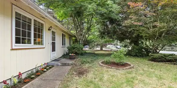 7220 Fair Oaks SE