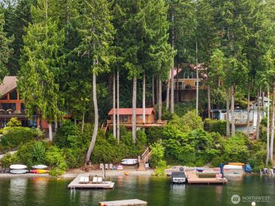 1062 Mason Lake S