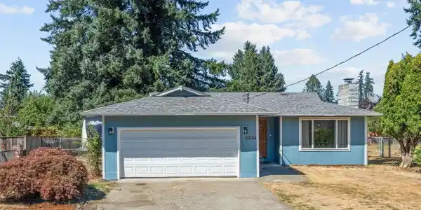 627 176th S