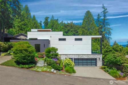 3102 168th SE
