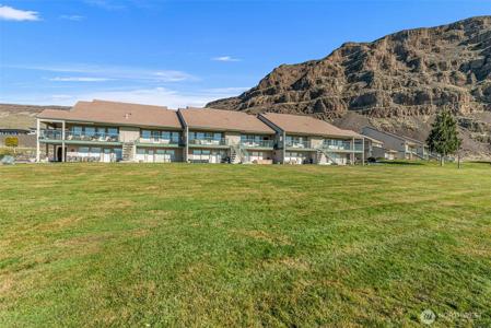 8997 Crescent Bar NW