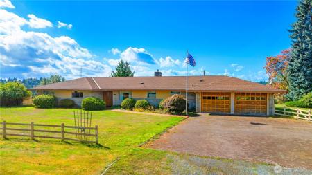 606 Rhodora Heights