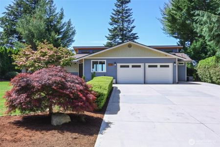 7713 78th NW