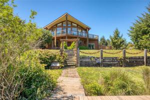 221 Overlake Street NE