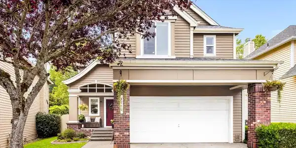 4213 249th SE