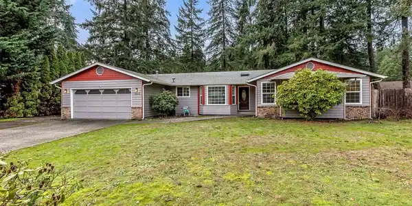 3843 Vassar SE