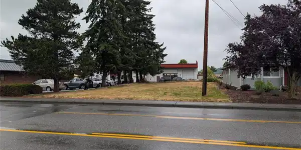 9115 271st NW