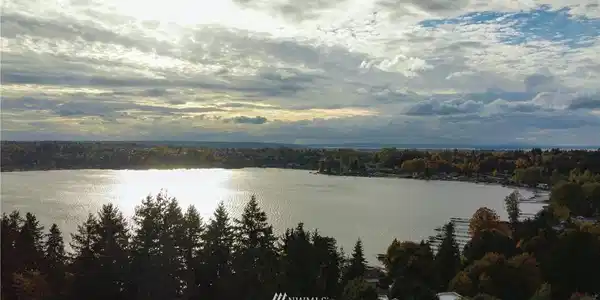 10833 Lakeview