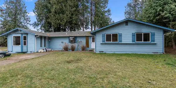 18202 43rd E