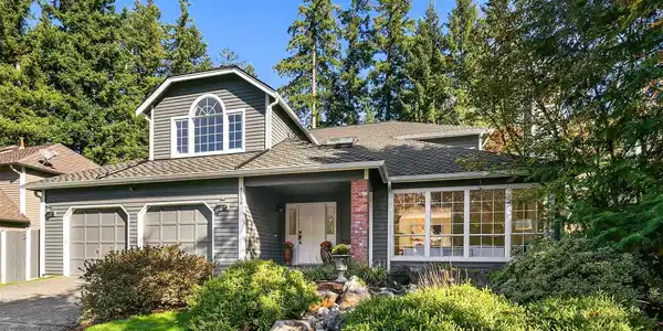 4058 240th SE