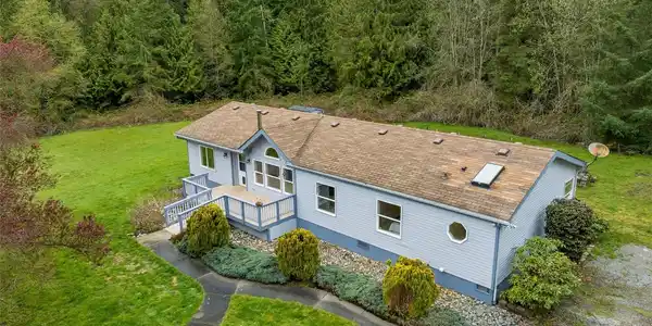 30930 76th NW