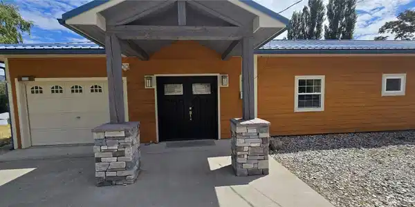 33340 US Highway 97