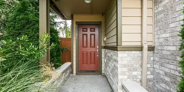 Image 4 Image 4