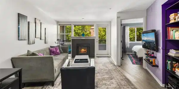 232 Belmont E