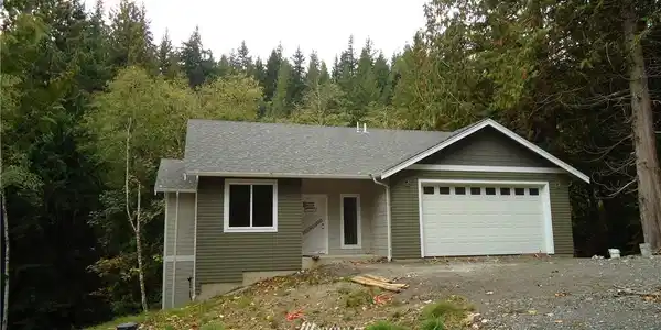 2 Topper Drive