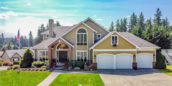 25039 235th Way SE
